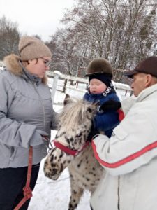 Катание на пони зимой. Полесск